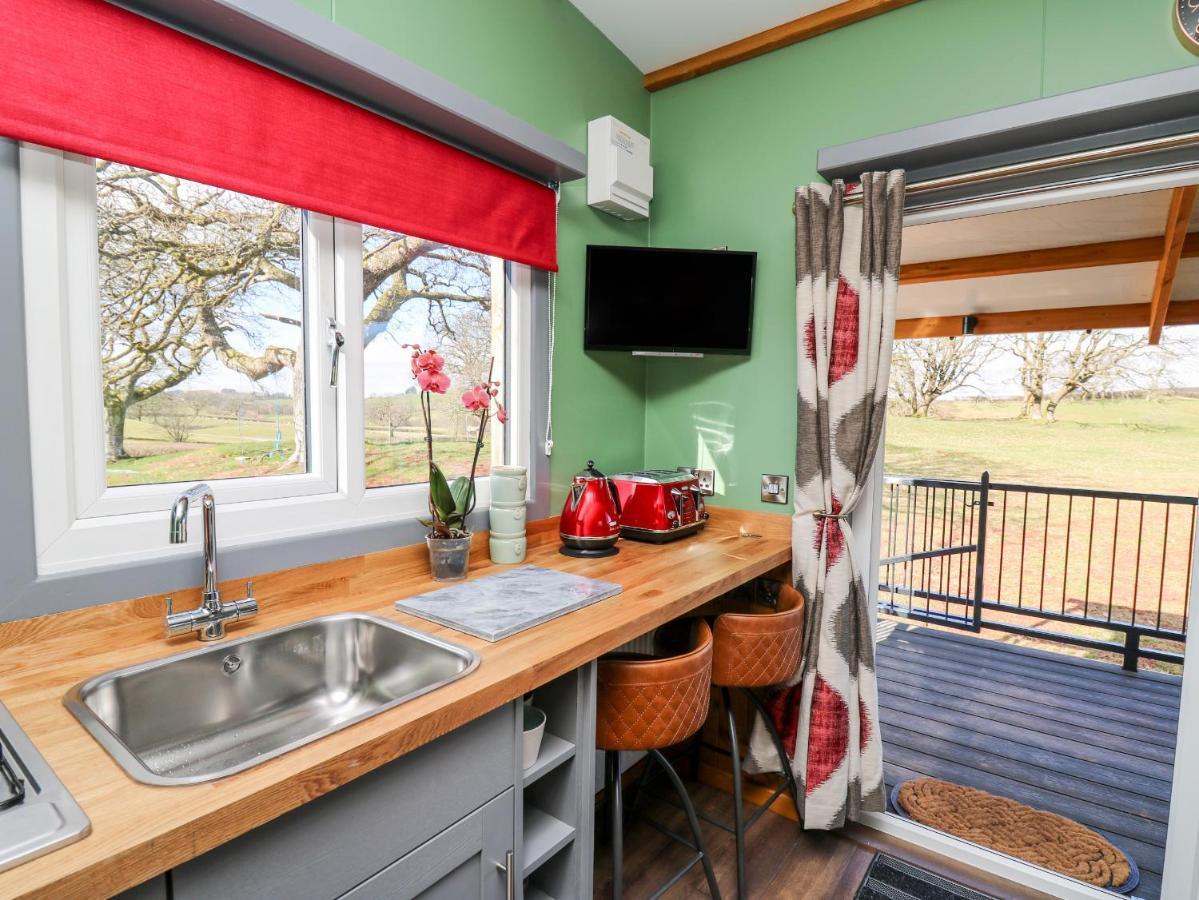 Wild Acre Villa Llangadog ภายนอก รูปภาพ